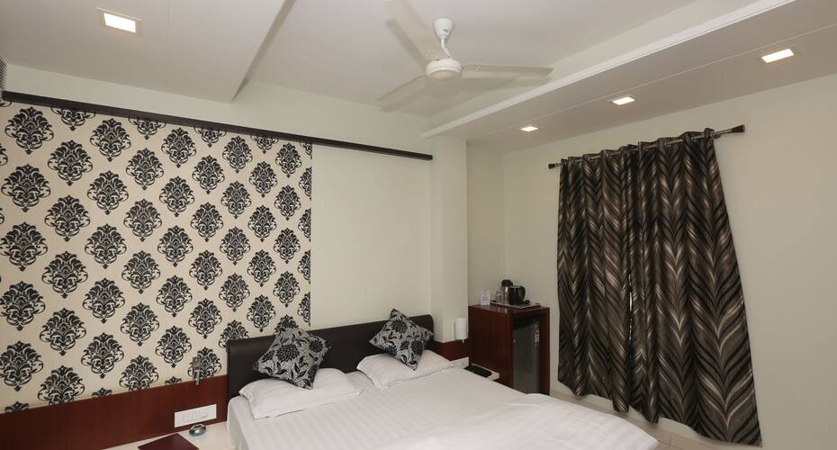 Hotel Sangat Plaza, Bhopal 3